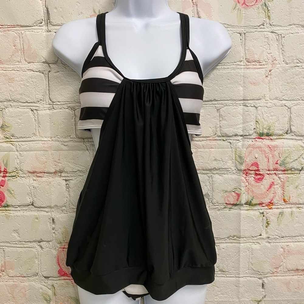 Swimming suit